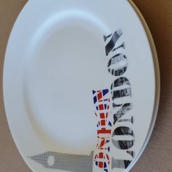 Creative Tops London & Paris 11 inch dinner plates. Dishwasher safe - Picture 6 of 7